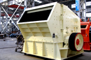 Mineral impact crusher